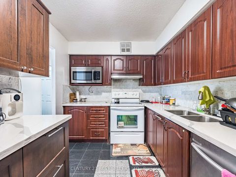 Photo 15 at 1410 - 3380 Eglinton Avenue E, Scarborough Village, Toronto