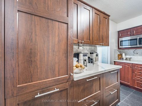 Photo 16 at 1410 - 3380 Eglinton Avenue E, Scarborough Village, Toronto