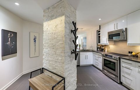 Photo 3 at 315 - 24 Wellesley Street W, Bay Street Corridor, Toronto