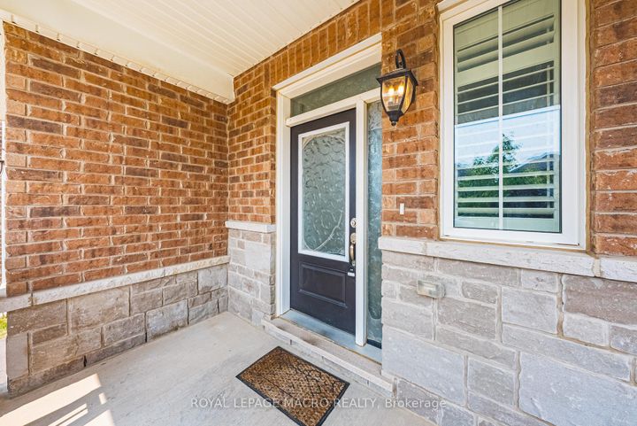 Photo 4 at 728 Kennedy Circle W, CB Cobban, Milton
