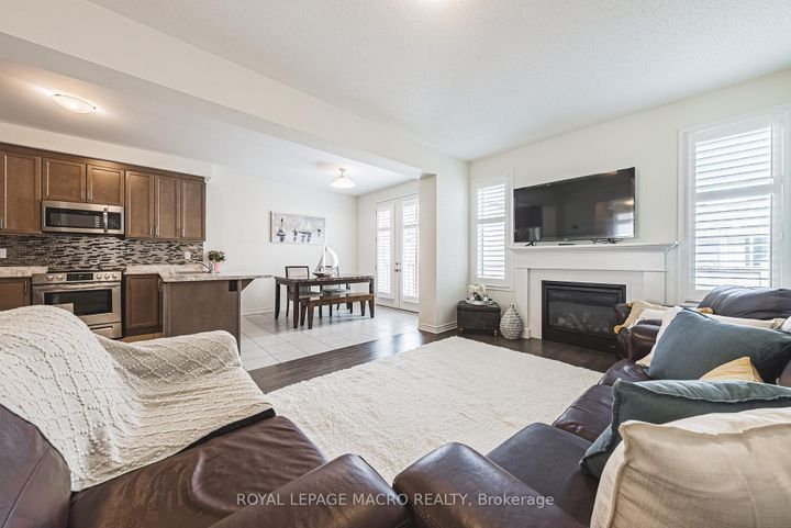 Photo 7 at 728 Kennedy Circle W, CB Cobban, Milton