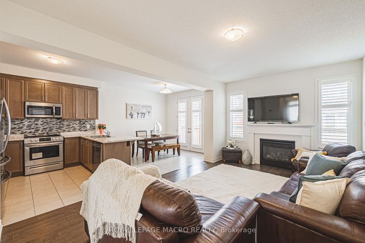 Photo 11 at 728 Kennedy Circle W, CB Cobban, Milton