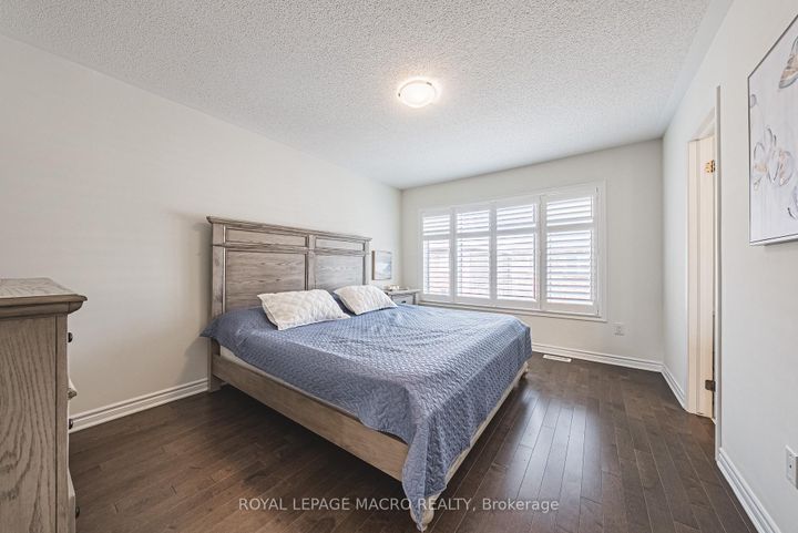 Photo 21 at 728 Kennedy Circle W, CB Cobban, Milton