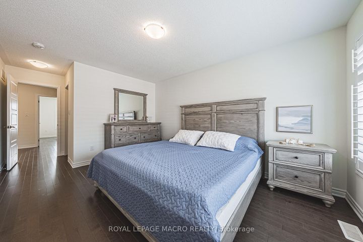 Photo 22 at 728 Kennedy Circle W, CB Cobban, Milton