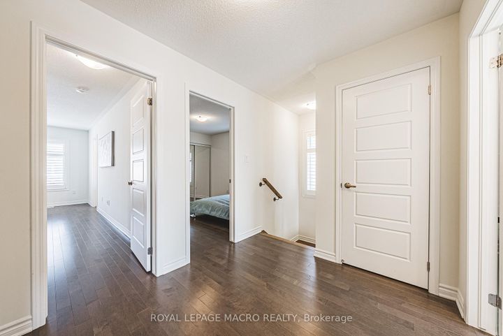 Photo 26 at 728 Kennedy Circle W, CB Cobban, Milton
