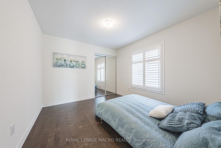 Photo 31 at 728 Kennedy Circle W, CB Cobban, Milton