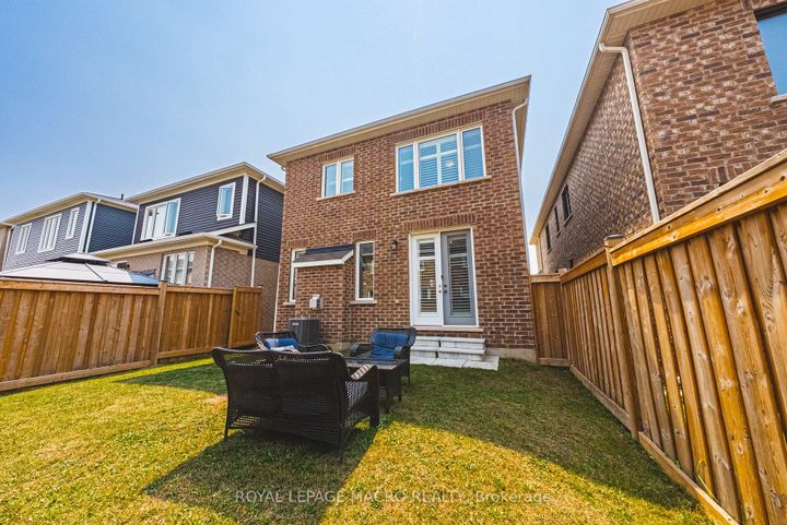Photo 37 at 728 Kennedy Circle W, CB Cobban, Milton