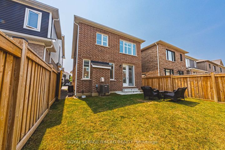 Photo 39 at 728 Kennedy Circle W, CB Cobban, Milton