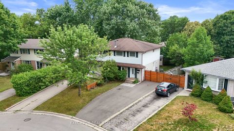Photo 4 at 1342 Roylen Road, CP College Park, Oakville