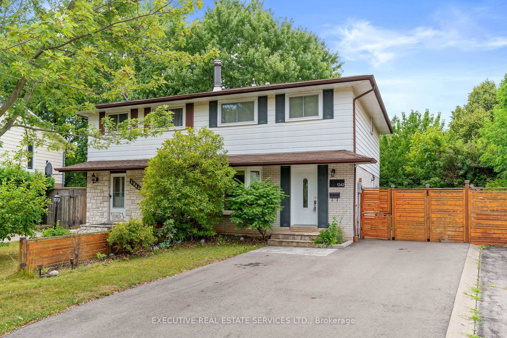 1342 Roylen Road, CP College Park, Oakville 
