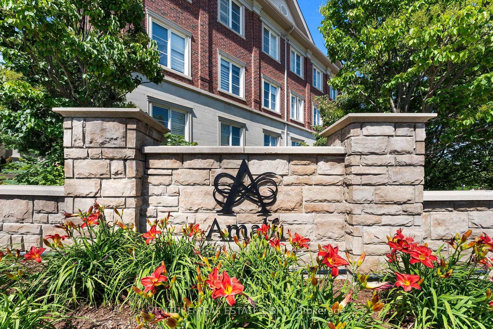 302 - 9519 Keele Street, Maple, Vaughan 