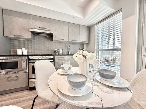 Photo 2 at 1413 - 87 Peter Street, Waterfront Communities C1, Toronto