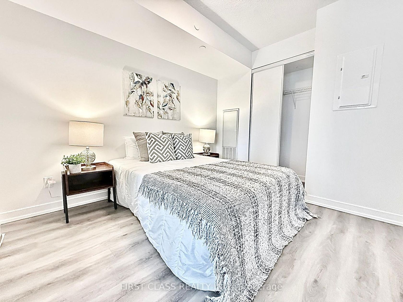 1413 - 87 Peter Street, Waterfront Communities C1, Toronto 