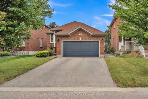 Photo 1 at 16 Empire Drive, Shore, Barrie