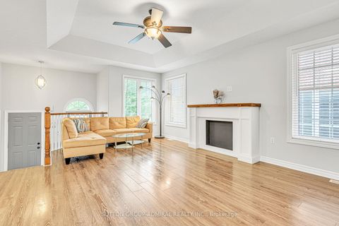 Photo 5 at 16 Empire Drive, Shore, Barrie