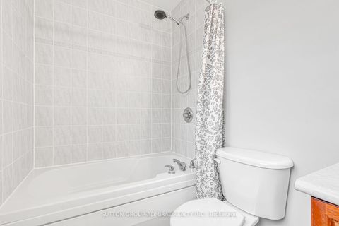 Photo 18 at 16 Empire Drive, Shore, Barrie