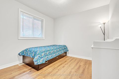 Photo 21 at 16 Empire Drive, Shore, Barrie