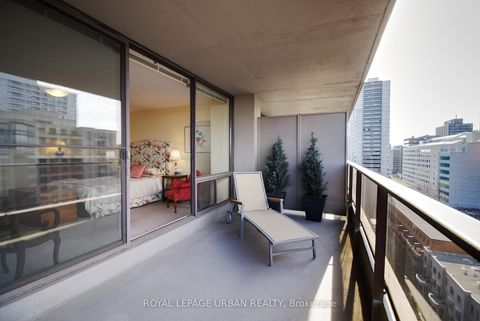 Photo 26 at 1502/03 - 20 Avoca Avenue, Moore Park, Toronto