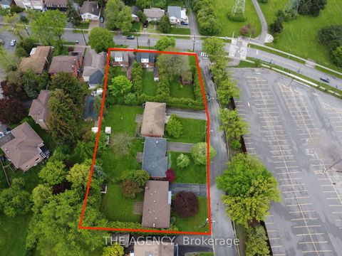 Photo 6 at 135 Blake Avenue, Newtonbrook West, Toronto
