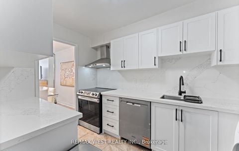 Photo 12 at 2910 - 5 Massey Square, Crescent Town, Toronto Photo 12 at 2910 - 5 Massey Square, Crescent Town, Toronto