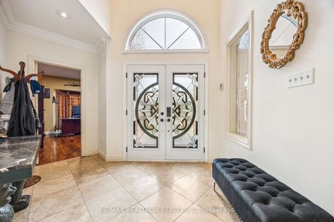 Photo 2 at 161 Devonsleigh Boulevard, Devonsleigh, Richmond Hill Photo 2 at 161 Devonsleigh Boulevard, Devonsleigh, Richmond Hill