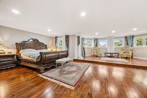 Photo 14 at 161 Devonsleigh Boulevard W, Devonsleigh, Richmond Hill