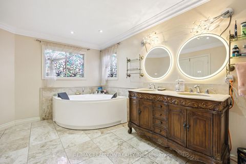 Photo 18 at 161 Devonsleigh Boulevard, Devonsleigh, Richmond Hill Photo 18 at 161 Devonsleigh Boulevard, Devonsleigh, Richmond Hill