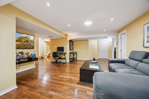 Photo 26 at 161 Devonsleigh Boulevard, Devonsleigh, Richmond Hill Photo 26 at 161 Devonsleigh Boulevard, Devonsleigh, Richmond Hill