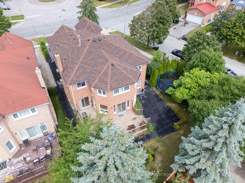 Photo 35 at 161 Devonsleigh Boulevard W, Devonsleigh, Richmond Hill