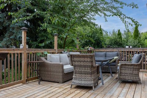 Photo 37 at 161 Devonsleigh Boulevard, Devonsleigh, Richmond Hill Photo 37 at 161 Devonsleigh Boulevard, Devonsleigh, Richmond Hill