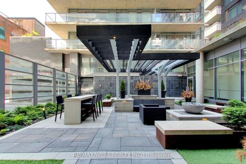 Photo 23 at 310 - 650 King Street W, Waterfront Communities C1, Toronto