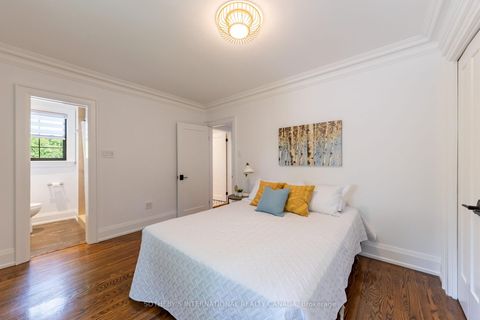 Photo 25 at 7 Welbrooke Place, City Centre West, Toronto