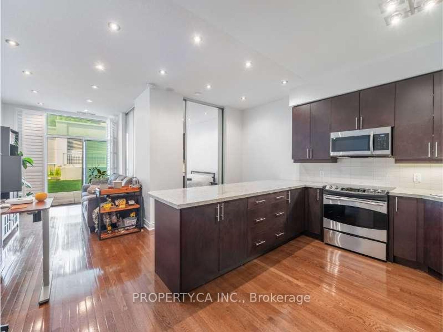503 - 1910 Lake Shore Boulevard W, South Parkdale, Toronto 