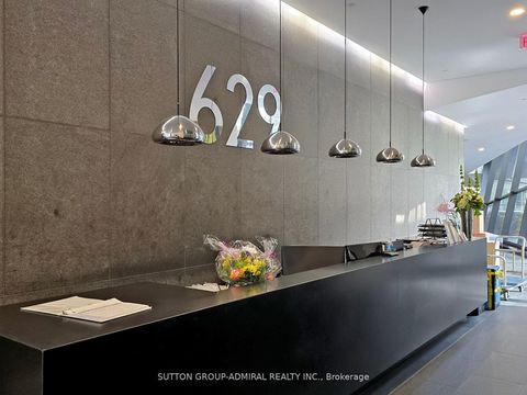 Photo 5 at 410 - 629 King Street W, Waterfront Communities C1, Toronto