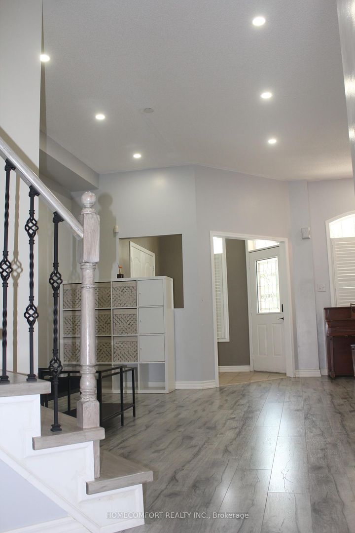 Photo 7 at 18 Glendennan Avenue, Cornell, Markham