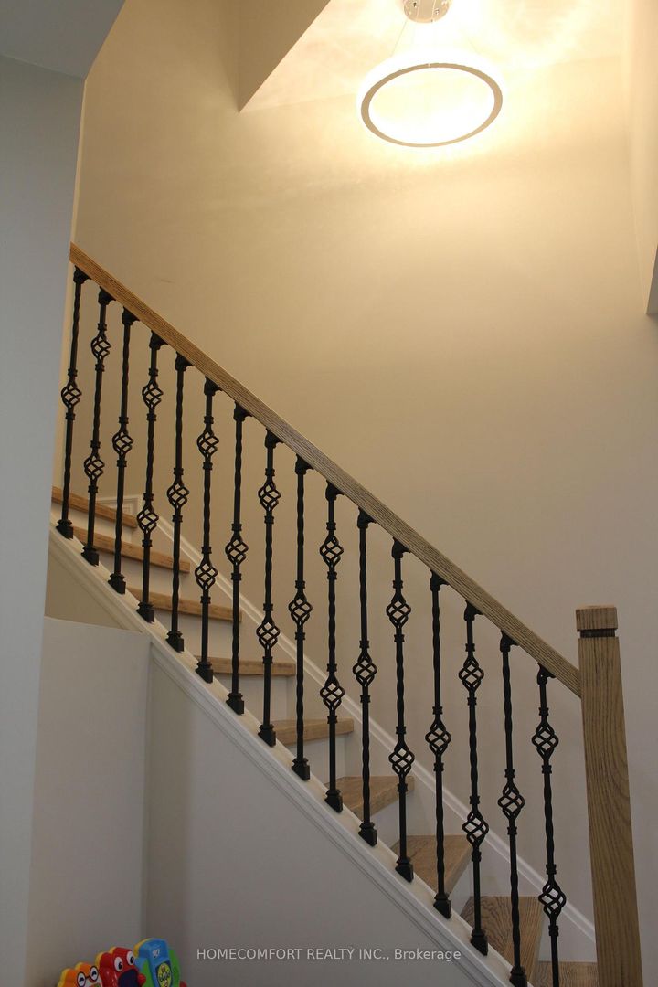 Photo 19 at 18 Glendennan Avenue, Cornell, Markham