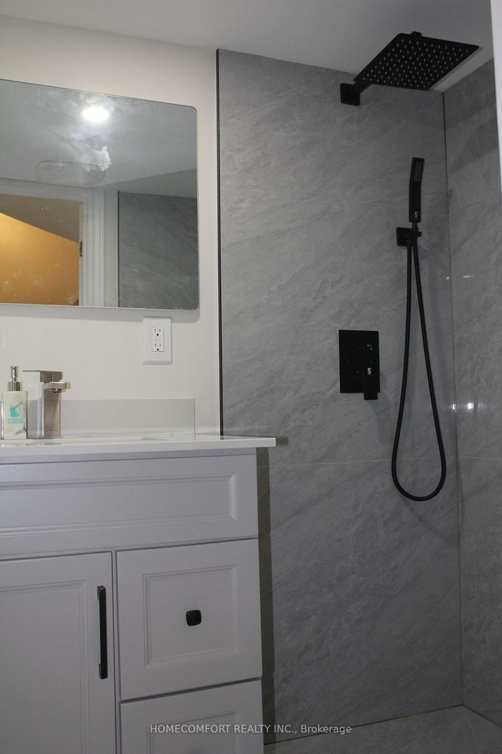 Photo 23 at 18 Glendennan Avenue, Cornell, Markham