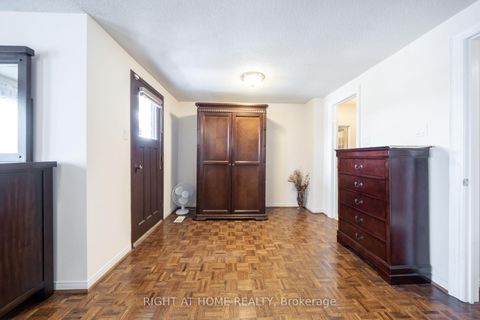 Photo 24 at 259 Tall Grass Trail, East Woodbridge, Vaughan