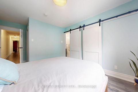 Photo 16 at 758 Richmond Street W, Niagara, Toronto