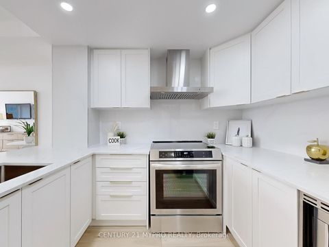 Photo 15 at Sph207 - 28 Hollywood Avenue, Willowdale East, Toronto