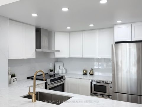 Photo 18 at Sph207 - 28 Hollywood Avenue, Willowdale East, Toronto