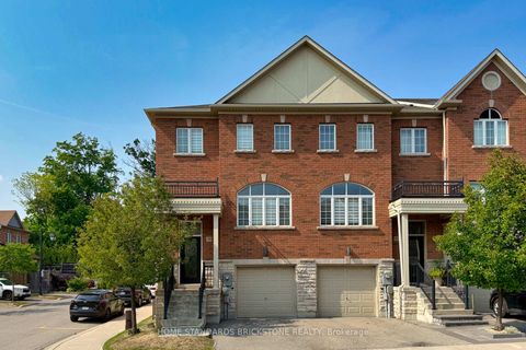 Photo 1 at 28 - 8777 Dufferin Street, Patterson, Vaughan