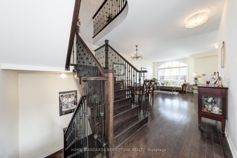 Photo 9 at 28 - 8777 Dufferin Street, Patterson, Vaughan