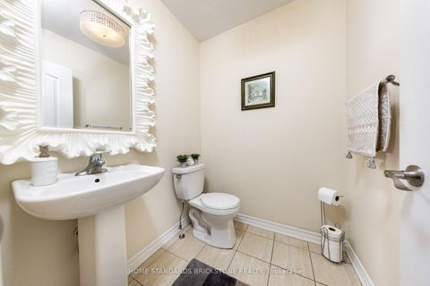 Photo 20 at 28 - 8777 Dufferin Street, Patterson, Vaughan