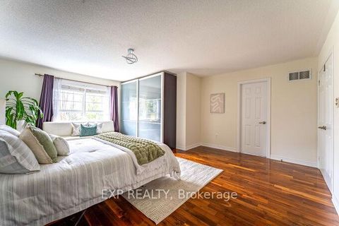 Photo 17 at 2409 WEST HAM Road, WT West Oak Trails, Oakville