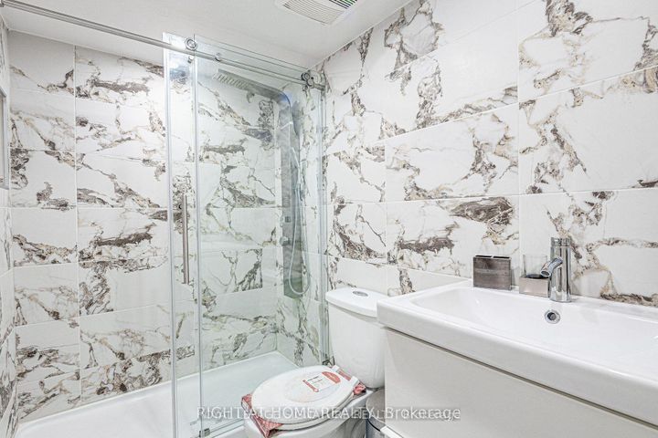 Photo 4 at 92 - 82 Song Meadoway, Hillcrest Village, Toronto