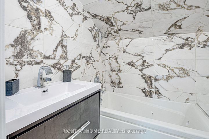 Photo 8 at 92 - 82 Song Meadoway, Hillcrest Village, Toronto