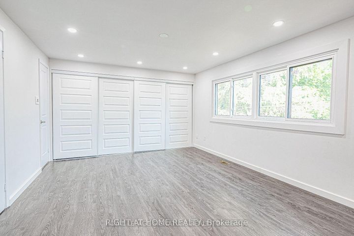 Photo 12 at 92 - 82 Song Meadoway, Hillcrest Village, Toronto
