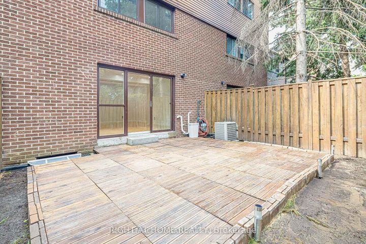 Photo 13 at 92 - 82 Song Meadoway, Hillcrest Village, Toronto