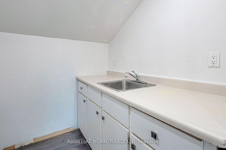 Photo 14 at 92 - 82 Song Meadoway, Hillcrest Village, Toronto
